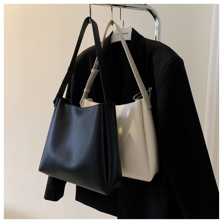 Single Shoulder Crossbody Womens Bag Large Capacity Minimalist Bucket 