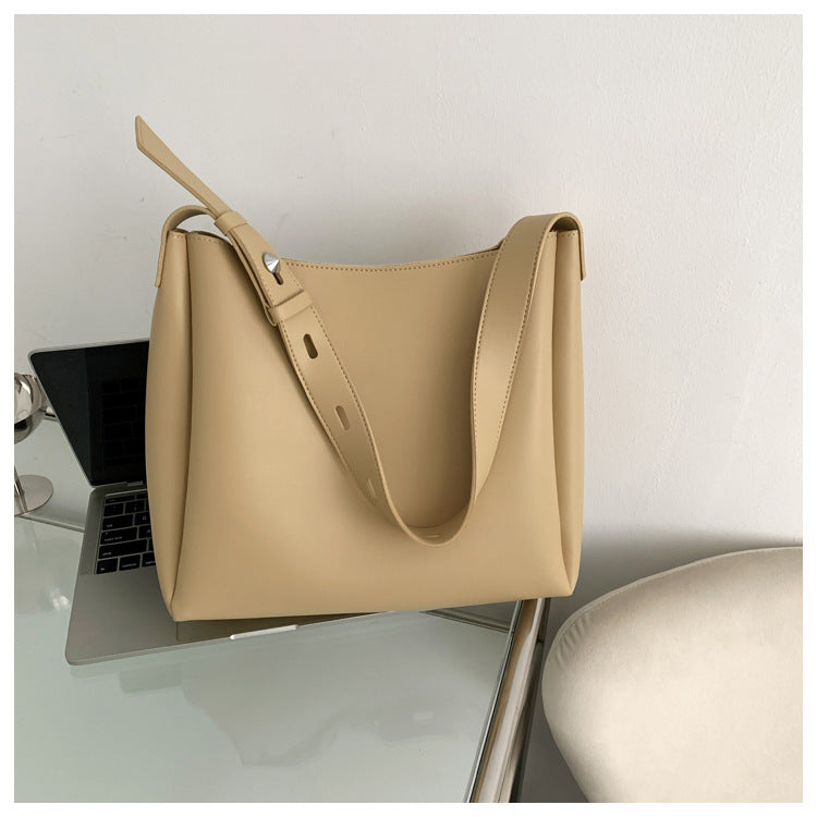 Single Shoulder Crossbody Womens Bag Large Capacity Minimalist Bucket 