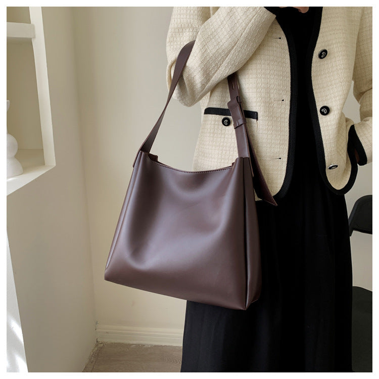 Single Shoulder Crossbody Womens Bag Large Capacity Minimalist Bucket 