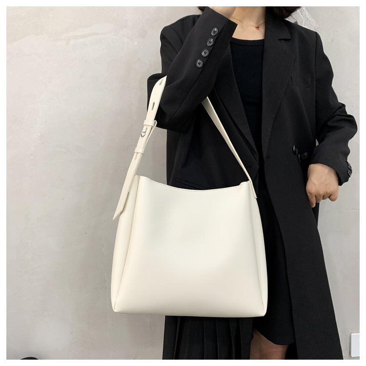 Single Shoulder Crossbody Womens Bag Large Capacity Minimalist Bucket 